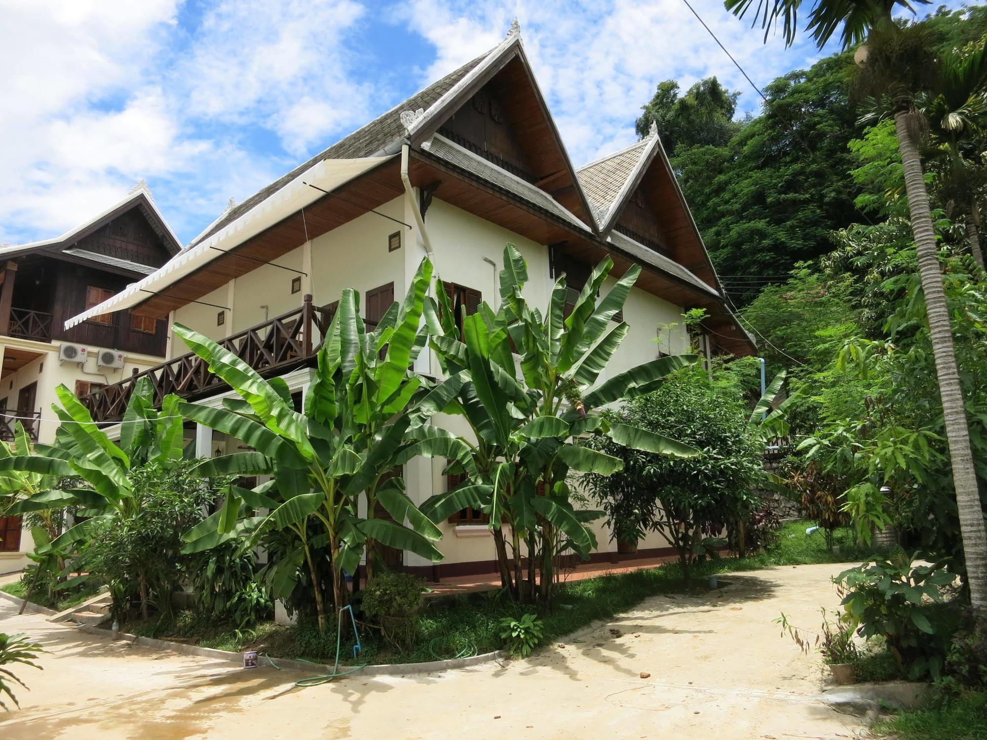 Namkhan Riverside Hotel Луанг Прабанг Екстериор снимка